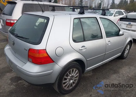 2006 Volkswagen Golf Gls Tdi z USA, uszkodzony, nr VIN 9BWGR61JX64006118